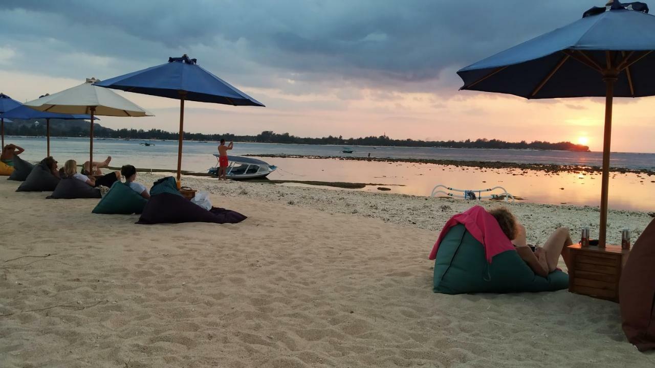Sunset Beach Bungalow Гили Мено Екстериор снимка