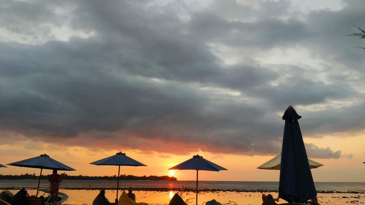 Sunset Beach Bungalow Гили Мено Екстериор снимка